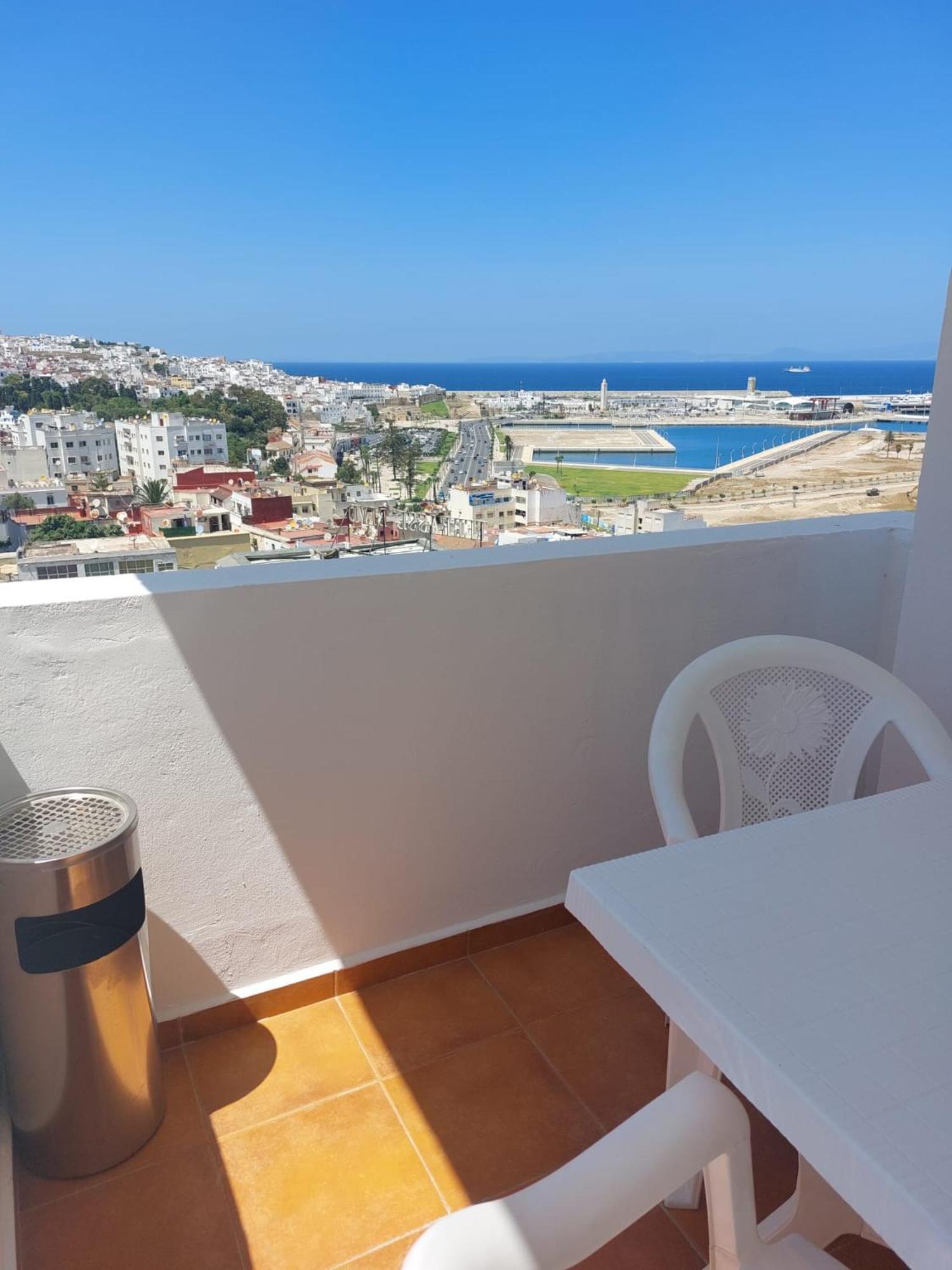 Appartement De Prestige, Vue Kasbah, Mer Et Vieux Port Tanger Exterior foto